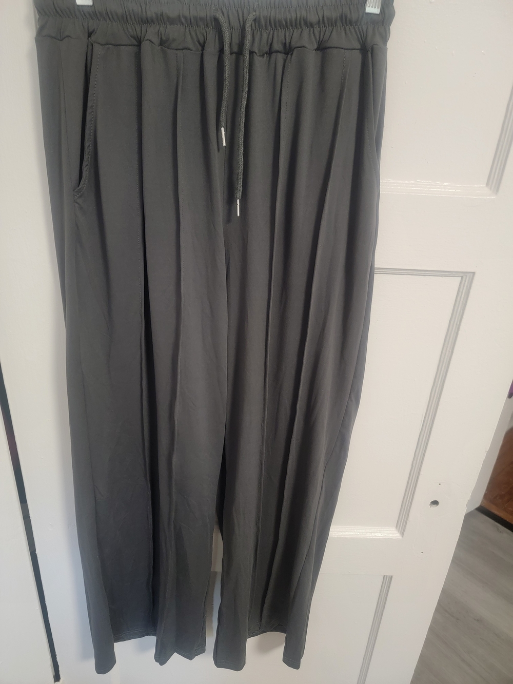 Women Relaxed Drawstring Pants - Gray